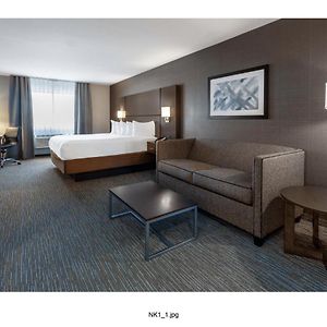 Premium King Room Non-Smoking